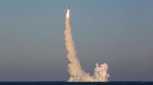 Две подлодки России выстрелили баллистическими ракетами по военным полигонам