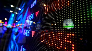 Основной индекс Гонконгской биржи упал на 3,12%