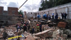 Незадолго до сдачи в эксплуатацию реконструируемого здания в Новосибирске обрушились перекрытия. Есть жертвы.
