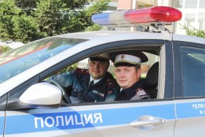 Полицейские довезли с мигалками до больницы мальчика с острым аппендицитом