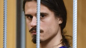 Прокурор попросил три года для обвиняемого в насилии над полицейским