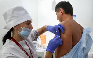 Роспотребнадзор: заболеваемость гриппом в России за 23 года снизилась в 196 раз.