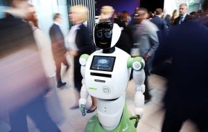 Названы сферы, в которых роботы вытеснят с рабочих мест россиян к 2030 году