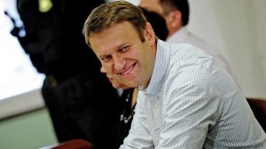Навальный сбежал из России после обысков в штабах «ФБК»