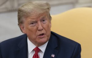 WP: Трамп считает, что действия США на Украине бессмысленны и раздражают Россию. «Нам необходимо признать тот факт, что Россия должна быть нашим другом, и кого вообще волнует Украина?»