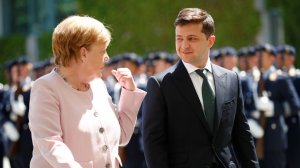 Spiegel: втираясь в доверие к Трампу, Зеленский оскорбил немецкое правительство