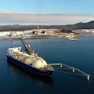 Экономика: РФ забирает у США японский рынок газа.