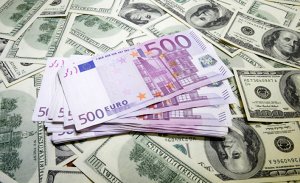 CNBC (США): Российская попытка избавиться от господства доллара постепенно срабатывает, но препоны на пути остаются.