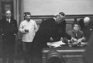 Пакт Молотова-Риббентропа: от неполной информации к дезинформации (Česká pozice, Чехия)