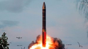 Тополиный взлет: Минобороны показало запуск крылатой ракеты "Тополь-М" (видео)