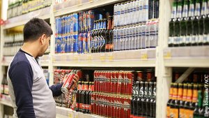 Британские СМИ узнали о резком падении потребления алкоголя в России.