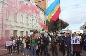 Зеленского и Лукашенко в Житомире встретили акциями протеста.