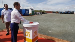 Медведев запустил бурение первой скважины месторождения Бока де Харуко на Кубе.