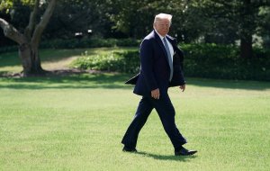 Трамп заявил, что как президент обязан изучить дело сына Байдена на предмет коррупции