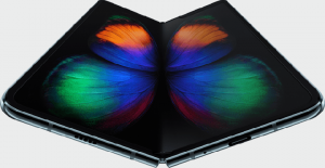 В России за три дня распродали первую партию смартфона со складным экраном Samsung Galaxy Fold за 160 тысяч рублей
