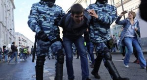 Бить рублём по «оппозиции».
