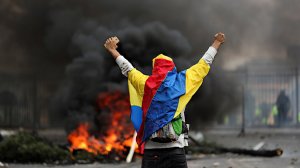 «Последняя капля»: что стало причиной кризиса и протестов в Эквадоре.