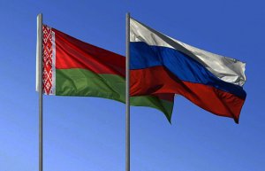 "Без нас бы пальмовое масло жрали": Что простые белорусы говорят о России и "налоговом маневре"?