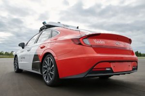 «Яндекс.такси» испугалось покупать одного из главных конкурентов — такси «Везет»