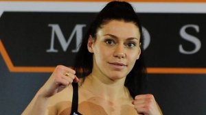 Чемпионку по боксу ударили ножом в Подмосковье
