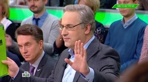 В Новомичуринске средь бела дня вместо программы «Место встречи» по НТВ  показали жесткое порно