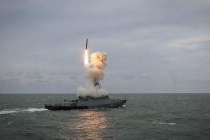Легкий и смертоносный: ВМФ России получит асимметричное преимущество  ( СМИ объяснили, как гиперзвуковая ракета "Циркон" радикально изменит соотношение сил )