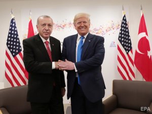 Трамп решил снять санкции с Турции   (Он пригрозил снова их ввести, если Анкара не будет защищать религиозные и этнические меньшинства)