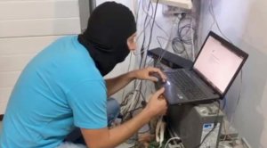 Бывший сотрудник крымского оператора связи украл данные компании и нарушил ее работу – ФСБ