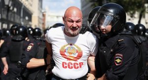 Мы ждем перемен — 2. Почему и как формируется спрос на радикальные изменения: почти 60% россиян выступили за решительные перемены в стране