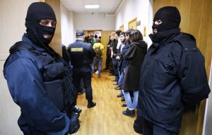 Полковник ФСБ Черкалин объяснил "служебной необходимостью" хранение у родителей $50 млн  (При обыске в квартире родителей полковника изъяли $50 млн, €1 млн и 15 млн рублей)