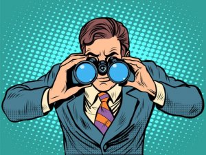 Работникам будут вшивать модули для слежки в одежду
