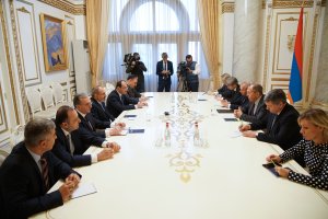 Лавров заявил, что армия Сирии должна максимально быстро занимать всю территорию страны