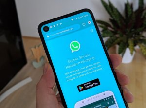 WhatsApp начал навсегда блокировать пользователей в группах с подозрительными названиями