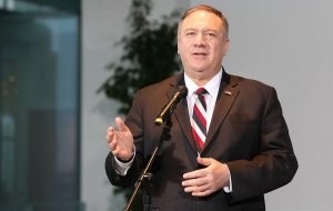 Помпео: США дали Украине оружие, чтобы она "могла сражаться против русских"