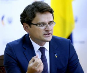 Украина должна получить компенсацию в случае отмены санкций против России - министр Кулеба