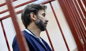 Через счета бывшего российского министра прошел почти миллиард долларов