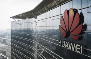 Загадочная оттепель. США вернули Microsoft право поставлять Huawei свое ПО