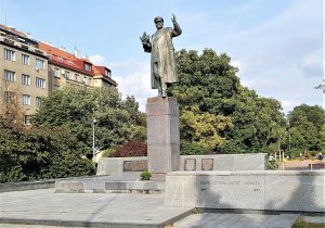 В Чехии намерены установить памятник Власову вместо легендарного Конева