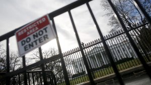Белый дом перекрыли, а Конгресс США эвакуировали из-за возможного нарушения воздушного пространства