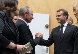 Макрон заинтересовался предложением Путина по ракетам