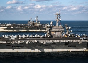 Все атомные авианосцы США в Атлантике несколько месяцев не готовы к выходу в море