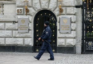 МИД Германии объявил двух российских дипломатов персонами нон грата