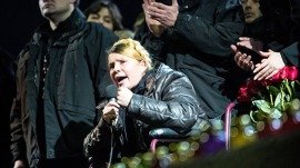 Порошенко, Тимошенко и Вакарчук созывают "майдан" перед нормандским саммитом
