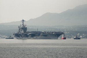 Атомный авианосец ВМС США "Гарри Трумэн" вошел в Средиземное море