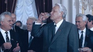 "Желание сохранить СССР считалось смешным". Соратник Ельцина рассказал о Беловежских соглашениях и о причинах неприсоединения Крыма в 1991 году