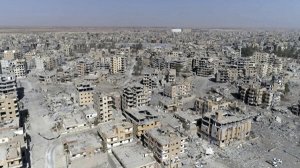 Российские военные впервые вошли в бывшую "столицу" ИГ*