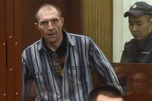 Суд приговорил Эдуарда Малышевского к трем годам колонии  (Ранее обвинение потребовало приговорить участника несанкционированной акции к 3,5 года колонии)