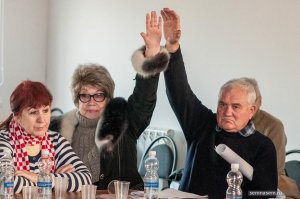 Вперед — в прошлое. На круглом столе в Костроме приверженцы восстановления СССР заявили, что «Союз жив», квартплата поступает в США, а граждане России — рабы