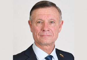 Депутат Госдумы хотел продать фотоаппарат на Avito и попал в руки мошенников
