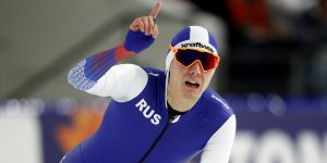 Российские конькобежцы выиграли в общем зачете Кубка мира в командной гонке